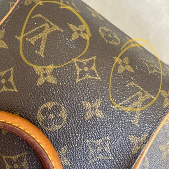 SOLD✨ Authentic Louis Vuitton Ellipse PM Strap, dust bag, lock & key - Picture 10 of 16